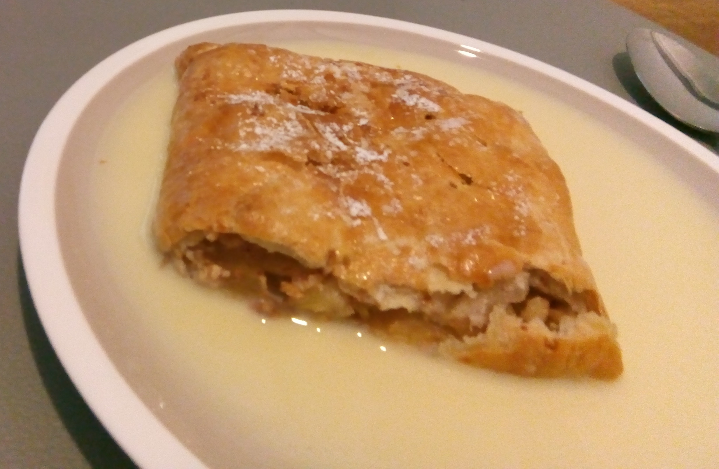 Apfelstrudel